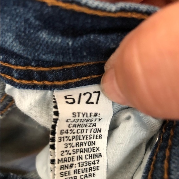 Celebrity Pink size 5 dark blue Jean shorts cut off with stretch - Picture 4 of 8